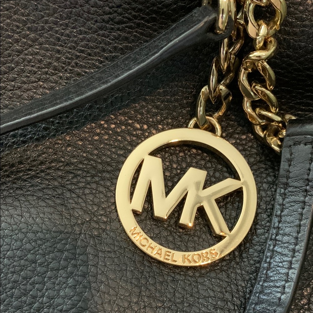 Michael Kors Black Leather Shoulder Bag - Picture 6 of 15